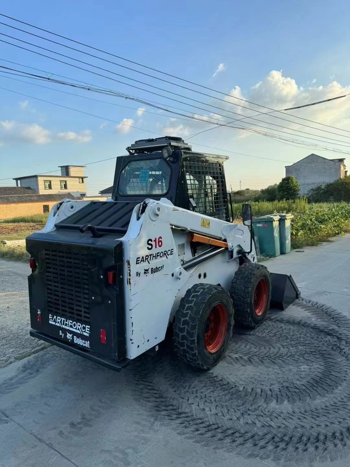 BOBCAT s16 - لودر: صور 4 BOBCAT s16 - لودر: صور 4