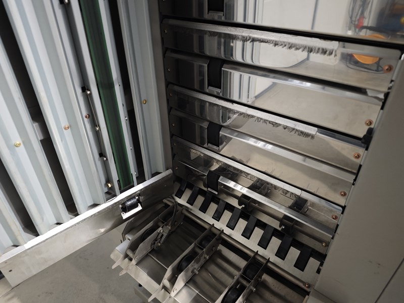 Horizon VAC-100 c | collator | 10 stations | 2005 | 1.17 mio - آلات الطباعة: صور 3 Horizon VAC-100 c | collator | 10 stations | 2005 | 1.17 mio - آلات الطباعة: صور 3