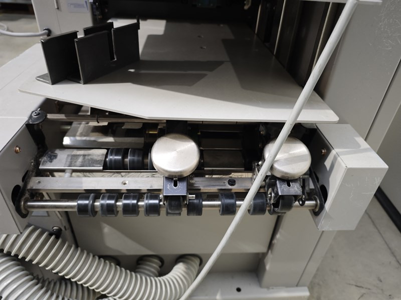 Horizon VAC-100 c | collator | 10 stations | 2005 | 1.17 mio - آلات الطباعة: صور 5 Horizon VAC-100 c | collator | 10 stations | 2005 | 1.17 mio - آلات الطباعة: صور 5