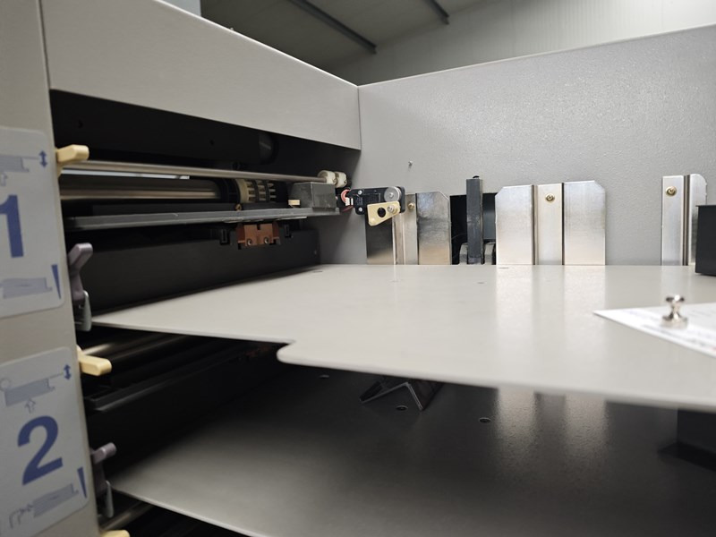 Horizon VAC 100a | 2010 - آلات الطباعة: صور 2 Horizon VAC 100a | 2010 - آلات الطباعة: صور 2