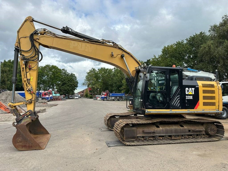 Cat 320 EL - حفارات زحافة: صور 2 Cat 320 EL - حفارات زحافة: صور 2