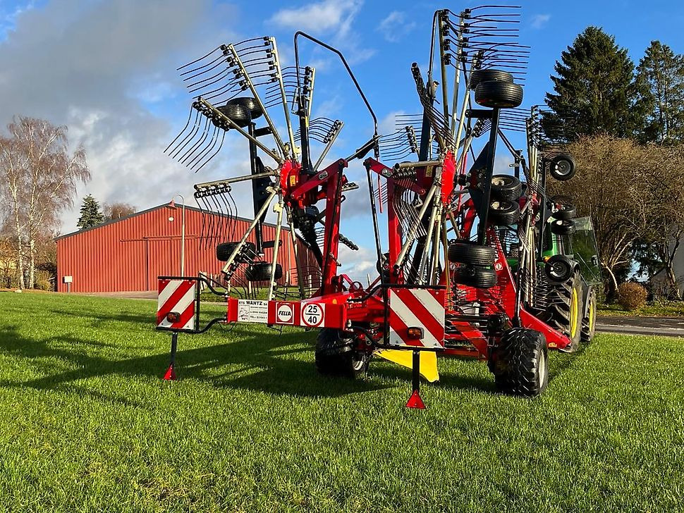 J.Reiff Sarl
Herr Stefan Neukirch - 77 Z.I in den - لمّامَة القش: صور 3 J.Reiff Sarl
Herr Stefan Neukirch - 77 Z.I in den - لمّامَة القش: صور 3