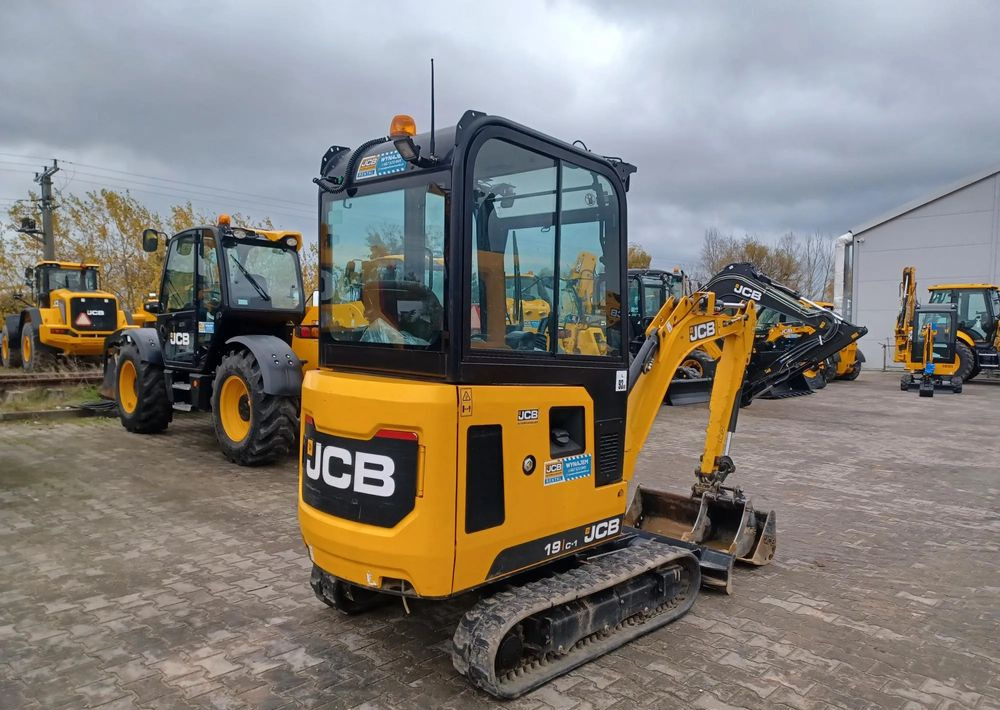 JCB 19C-1 - حفارات زحافة: صور 4 JCB 19C-1 - حفارات زحافة: صور 4