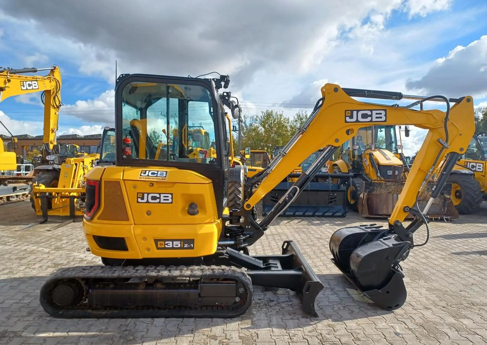 JCB 35Z-1 - حفارة مصغرة: صور 3 JCB 35Z-1 - حفارة مصغرة: صور 3