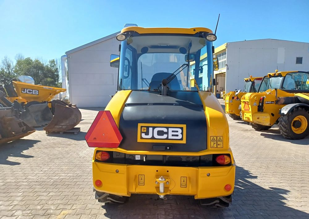 JCB 406 - اللودر بعجل: صور 5 JCB 406 - اللودر بعجل: صور 5
