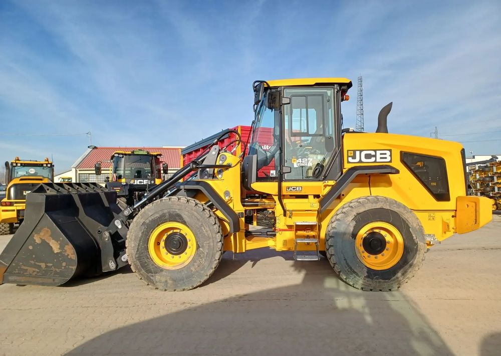 JCB 427 HT - حفارة على عجلات: صور 3 JCB 427 HT - حفارة على عجلات: صور 3