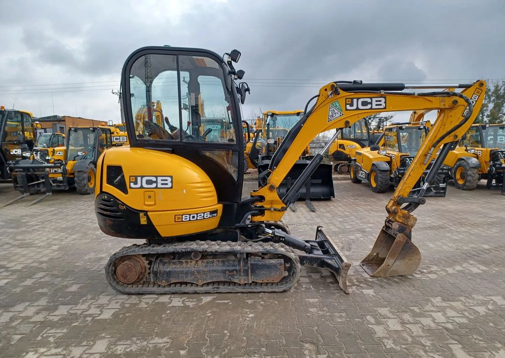 JCB 8026 - حفارة مصغرة: صور 5 JCB 8026 - حفارة مصغرة: صور 5