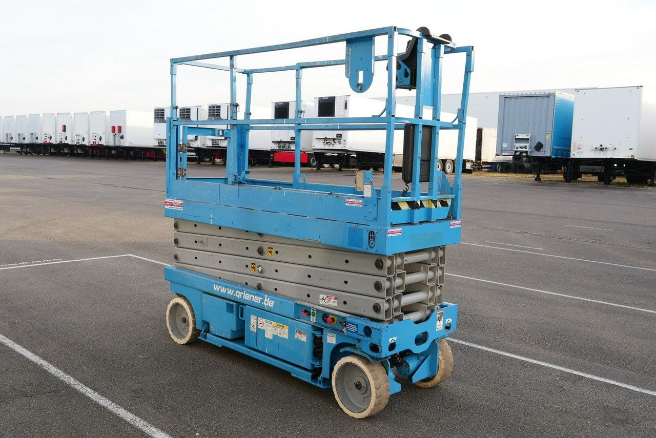 Genie SCHERENHEBEBÜHNE GENIE GS 2632 nur 542 H - مصاعد الازدهار محمولة على شاحنة: صور 4 Genie SCHERENHEBEBÜHNE GENIE GS 2632 nur 542 H - مصاعد الازدهار محمولة على شاحنة: صور 4