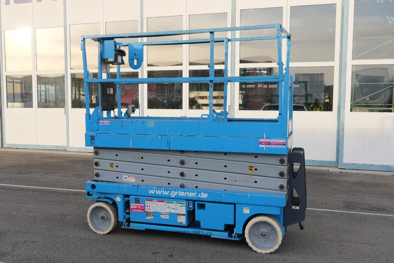 Genie SCHERENHEBEBÜHNE GENIE GS 2632 nur 542 H - مصاعد الازدهار محمولة على شاحنة: صور 2 Genie SCHERENHEBEBÜHNE GENIE GS 2632 nur 542 H - مصاعد الازدهار محمولة على شاحنة: صور 2