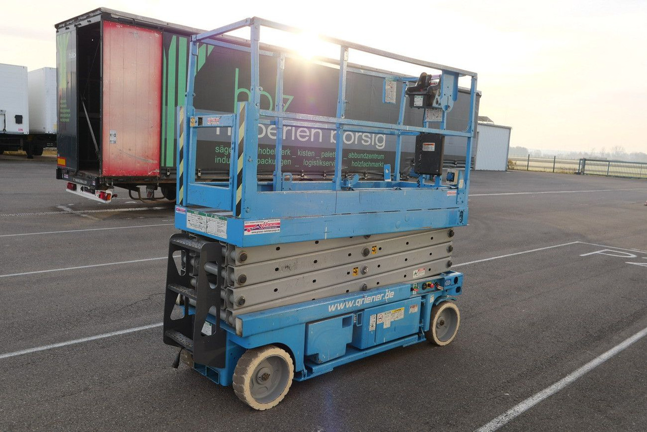 Genie SCHERENHEBEBÜHNE GENIE GS 2632 nur 542 H - مصاعد الازدهار محمولة على شاحنة: صور 5 Genie SCHERENHEBEBÜHNE GENIE GS 2632 nur 542 H - مصاعد الازدهار محمولة على شاحنة: صور 5