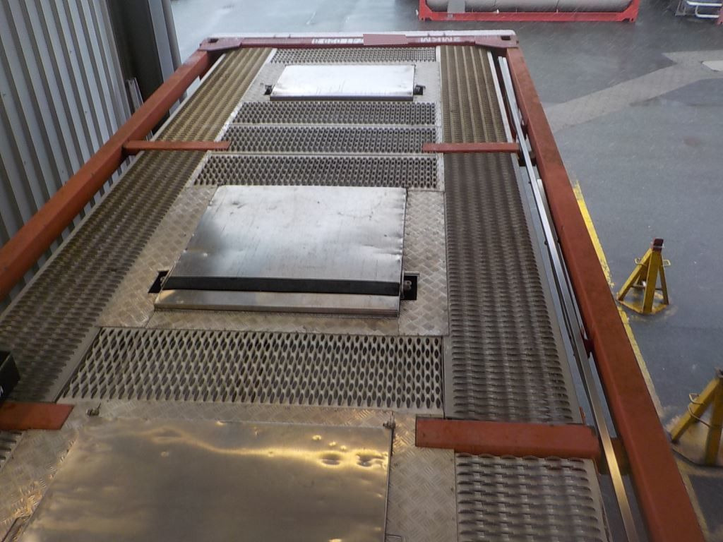 Vanhool 24.000 Liter V4A Elektroheizung 3 x Domdeckel - نصف مقطورة صهريج: صور 4 Vanhool 24.000 Liter V4A Elektroheizung 3 x Domdeckel - نصف مقطورة صهريج: صور 4