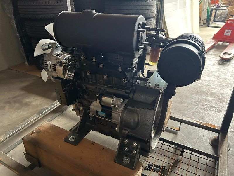 Yanmar 3TNV76 18,2kW @ 3200 U/min-1 - المحرك - آلات البناء: صور 3 Yanmar 3TNV76 18,2kW @ 3200 U/min-1 - المحرك - آلات البناء: صور 3