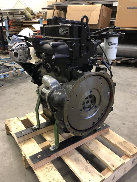 Yanmar Motor 3TNV88 - المحرك - آلات البناء: صور 3 Yanmar Motor 3TNV88 - المحرك - آلات البناء: صور 3