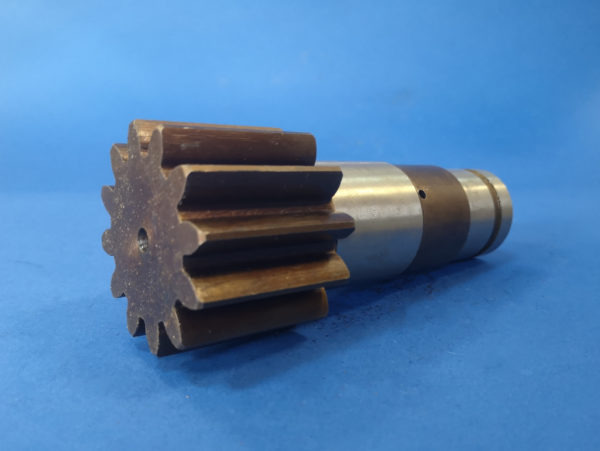 010120A Wałek silnika obrotu Kubota KX41, Bobcat 319 - محرك سوينغ - آلات البناء: صور 5 010120A Wałek silnika obrotu Kubota KX41, Bobcat 319 - محرك سوينغ - آلات البناء: صور 5