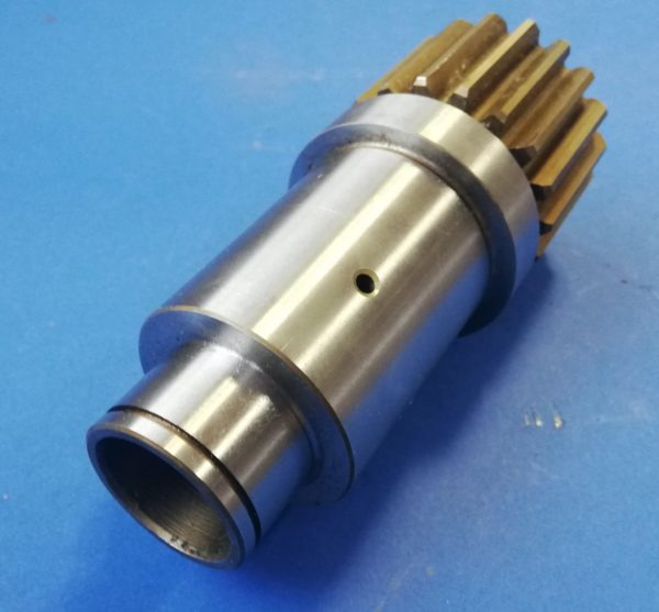 010430A Bobcat 325 Schwenkmotorwelle - محرك سوينغ - آلات البناء: صور 1 010430A Bobcat 325 Schwenkmotorwelle - محرك سوينغ - آلات البناء: صور 1