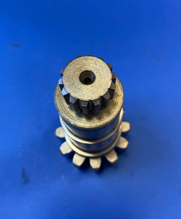 Wałek obrotu 010680A do JCB 8015 - محرك سوينغ - آلات البناء: صور 2 Wałek obrotu 010680A do JCB 8015 - محرك سوينغ - آلات البناء: صور 2