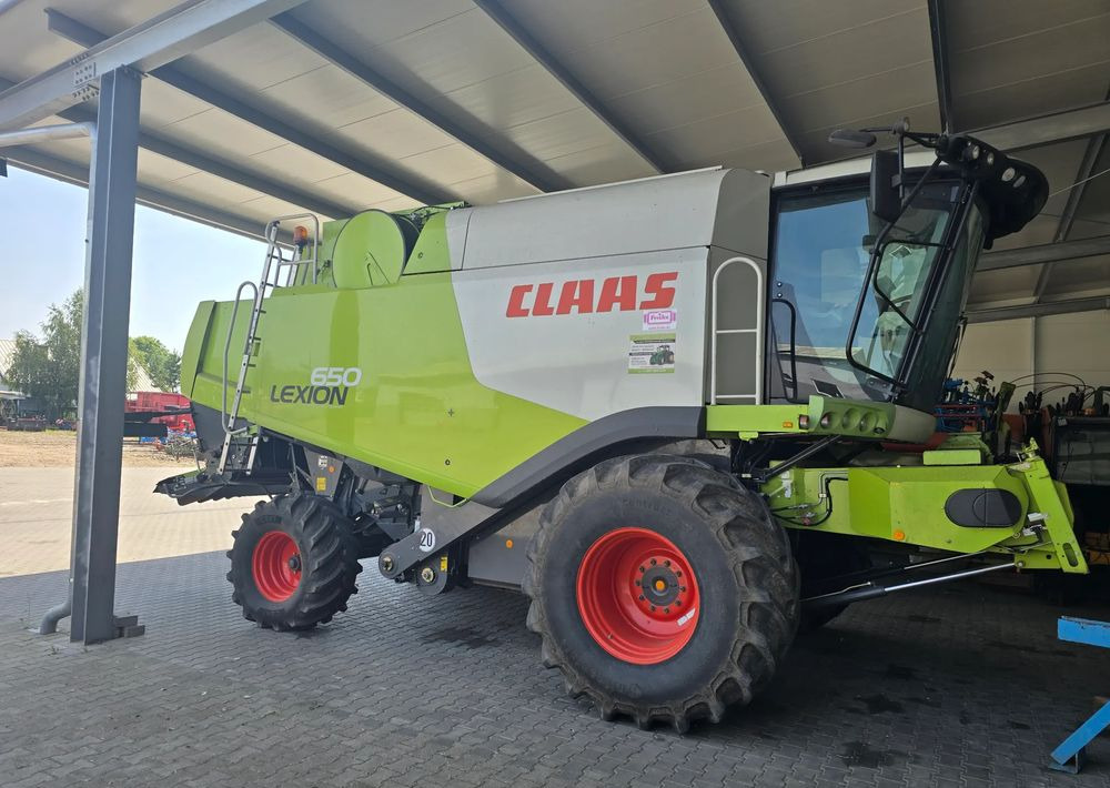 Claas Lexion 650 - حصادة شاملة: صور 1 Claas Lexion 650 - حصادة شاملة: صور 1