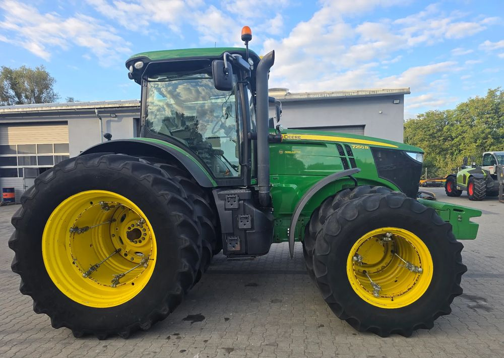 John Deere 7250R - جرار: صور 5 John Deere 7250R - جرار: صور 5