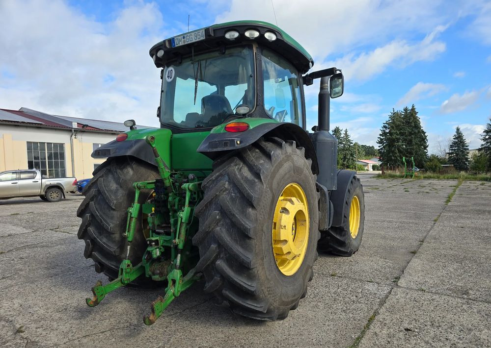 John Deere 8260R - جرار: صور 5 John Deere 8260R - جرار: صور 5