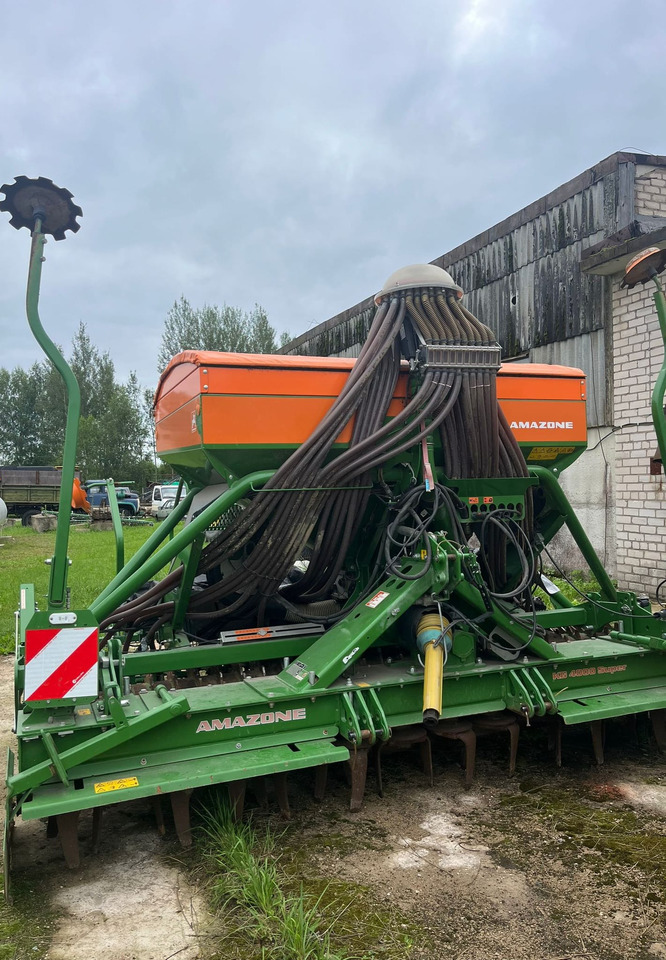 AMAZONE AD-P 4000 Super - الة بذر: صور 2 AMAZONE AD-P 4000 Super - الة بذر: صور 2