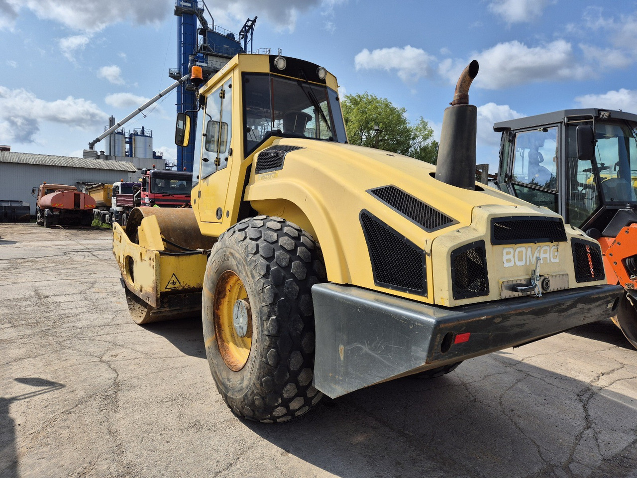 BOMAG BW211 D-4 - مدماج: صور 3 BOMAG BW211 D-4 - مدماج: صور 3