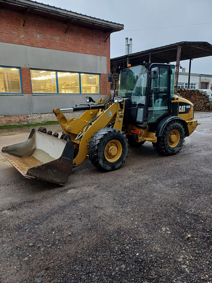 CATERPILLAR 906M - حفار متعدد الاستخدام: صور 2 CATERPILLAR 906M - حفار متعدد الاستخدام: صور 2