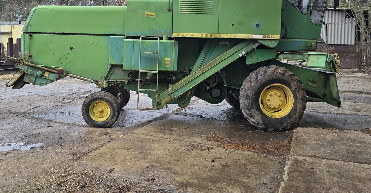 John Deere 955 A1 - حصادة شاملة: صور 3 John Deere 955 A1 - حصادة شاملة: صور 3