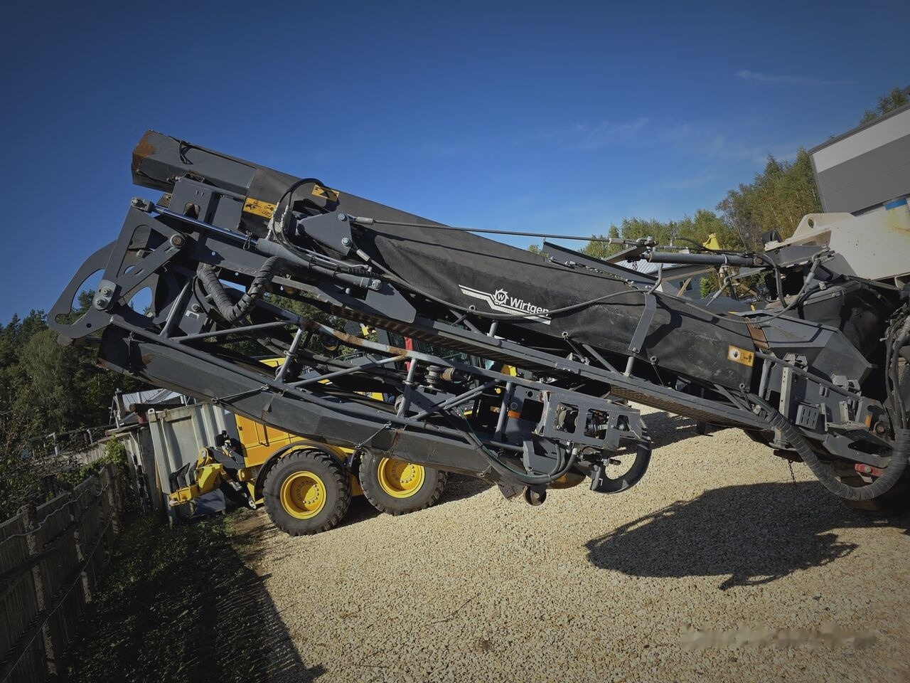Wirtgen W120 Fi - ماكينات لصقل الأسفلت: صور 5 Wirtgen W120 Fi - ماكينات لصقل الأسفلت: صور 5