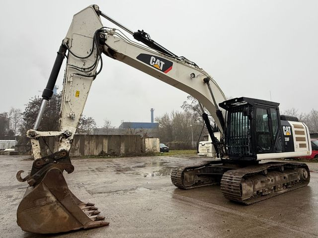 CAT 330 FLN - حفارة على عجلات: صور 2 CAT 330 FLN - حفارة على عجلات: صور 2