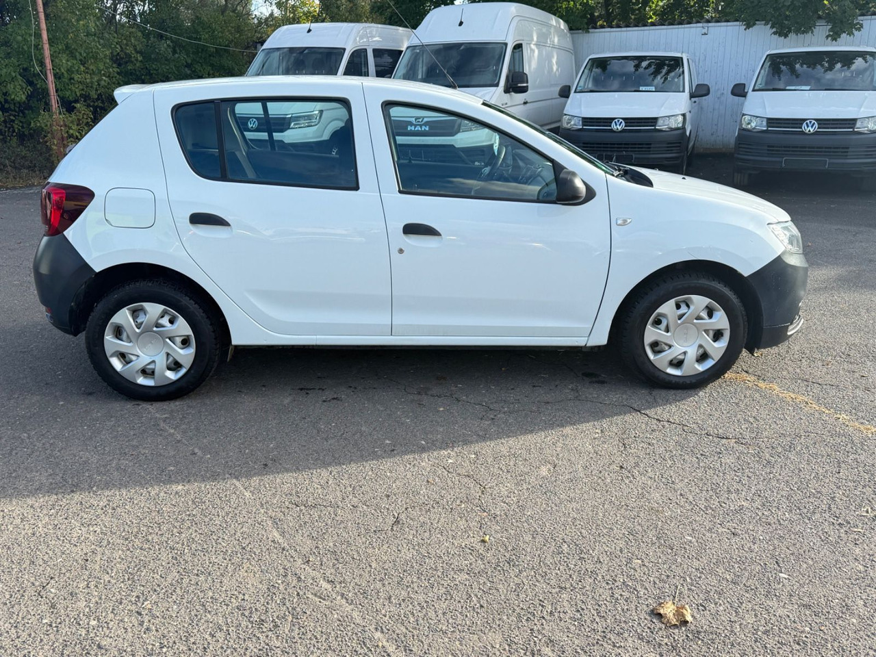 Dacia Sandero II Access - سيارة دفع رباعي: صور 5 Dacia Sandero II Access - سيارة دفع رباعي: صور 5