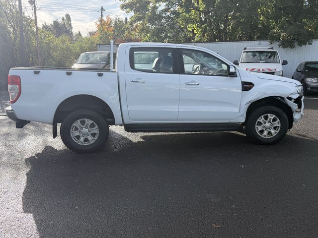 Ford Ranger XLT Doppelkabine 4x4 - سيارة دفع رباعي: صور 5 Ford Ranger XLT Doppelkabine 4x4 - سيارة دفع رباعي: صور 5