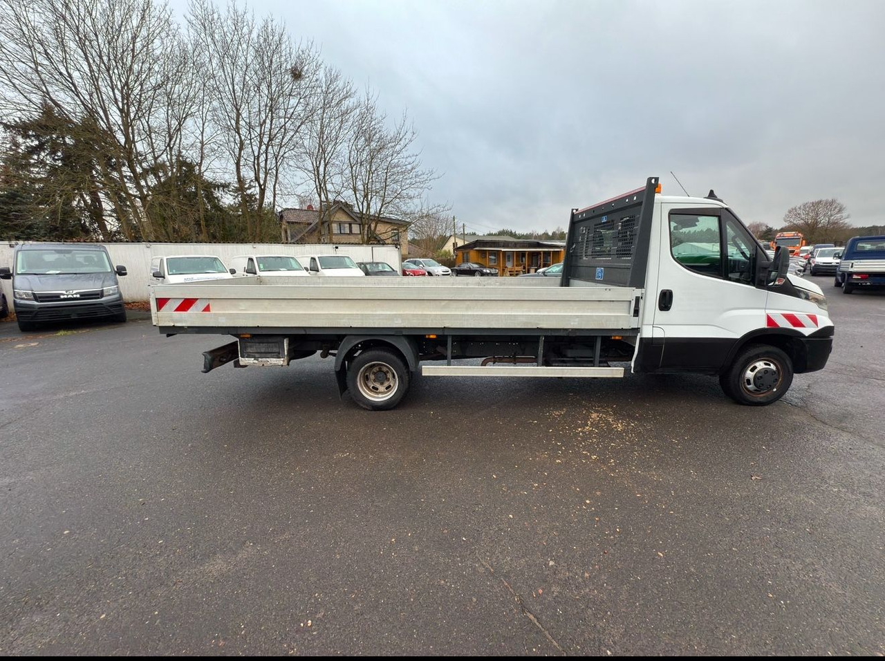 Iveco Daily Einzelkabine 50C15 - الشاحنات الصغيرة المسطحة: صور 3 Iveco Daily Einzelkabine 50C15 - الشاحنات الصغيرة المسطحة: صور 3