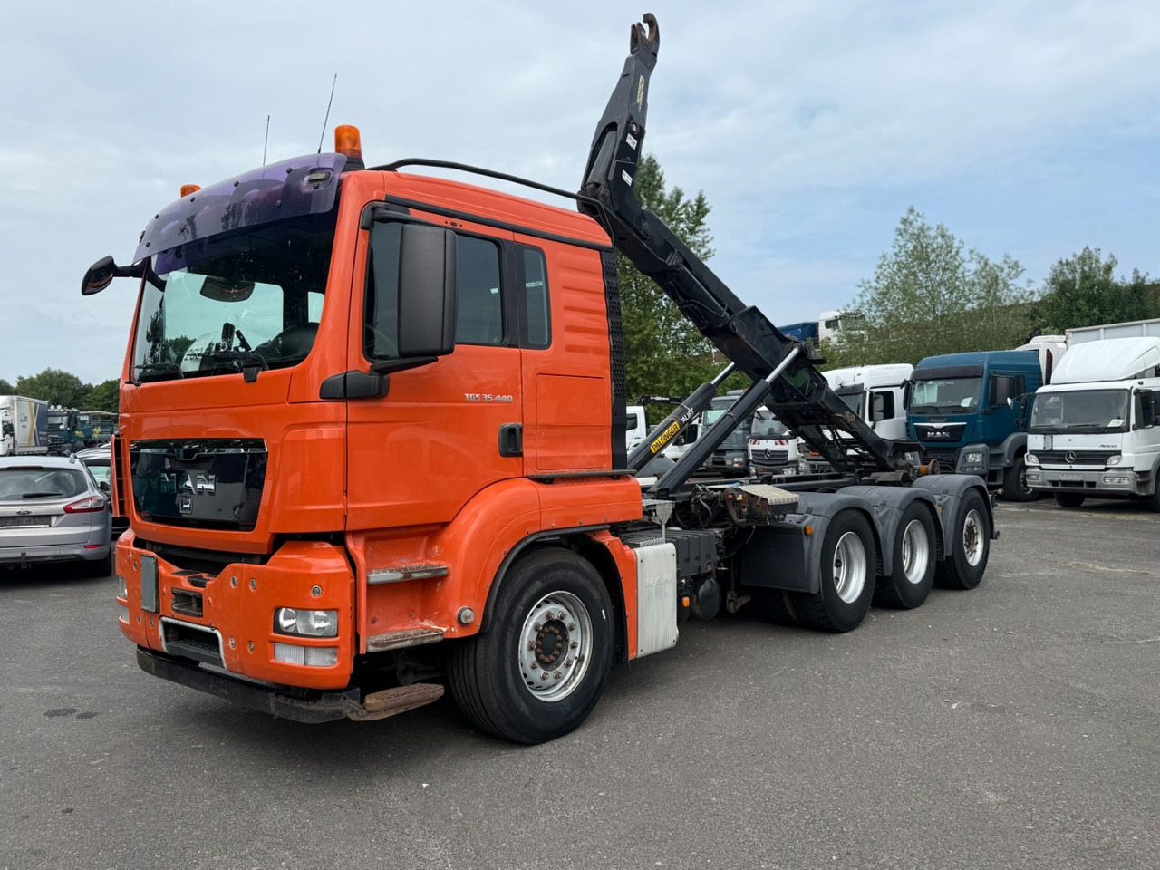 MAN TGS 35.440 - شاحنة ذات الخطاف: صور 1 MAN TGS 35.440 - شاحنة ذات الخطاف: صور 1