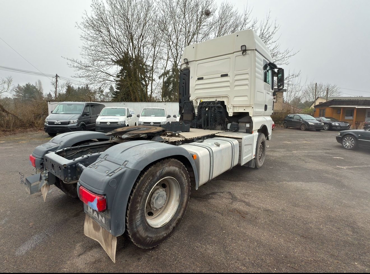 MAN TGX 18.500 - شاحنة جرار: صور 4 MAN TGX 18.500 - شاحنة جرار: صور 4