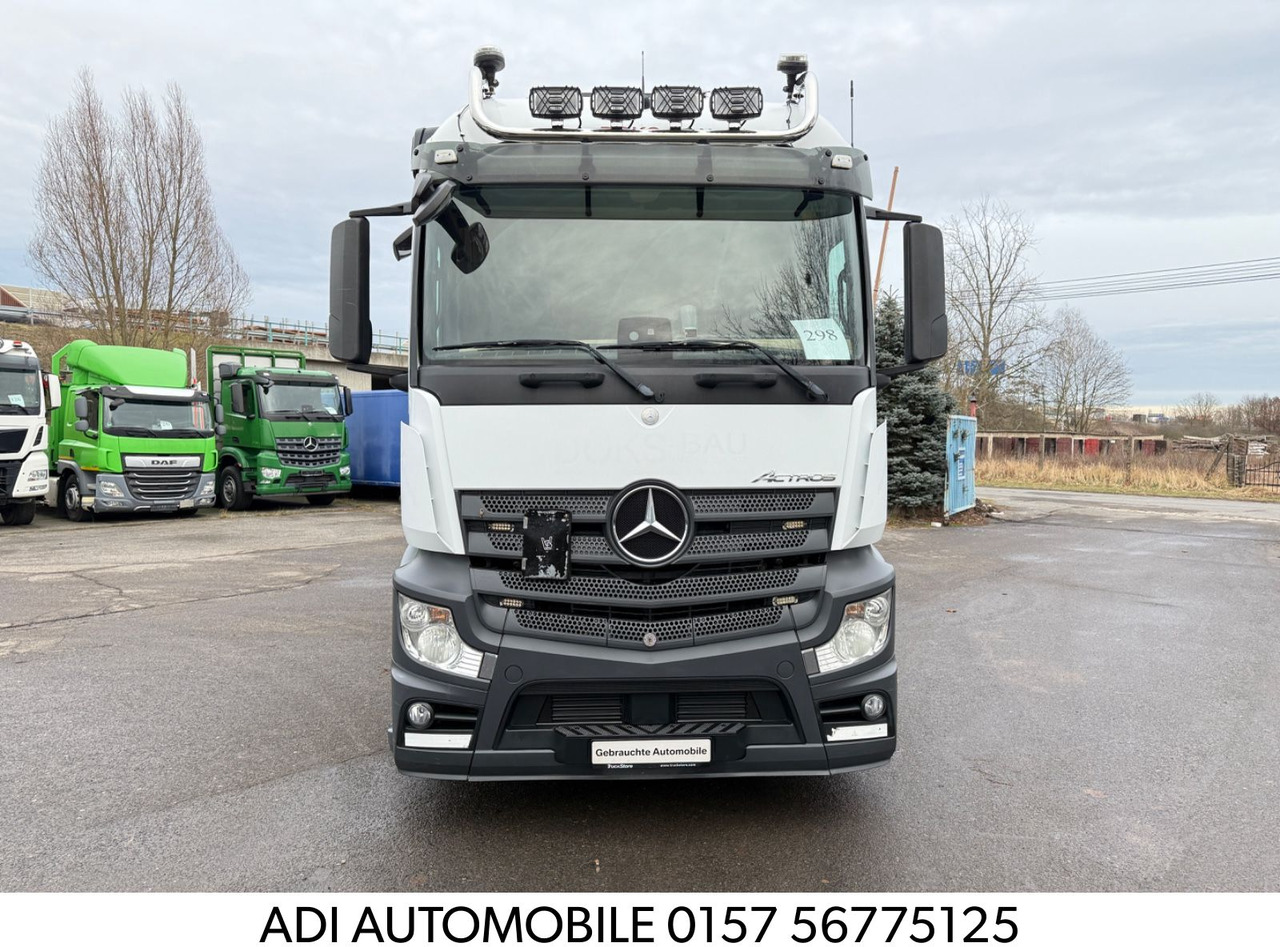 Mercedes-Benz Actros 2542 Abrollkipper mit Container - شاحنة ذات الخطاف: صور 2 Mercedes-Benz Actros 2542 Abrollkipper mit Container - شاحنة ذات الخطاف: صور 2