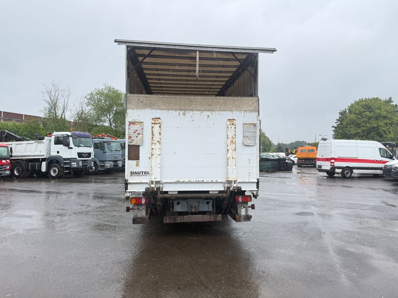 Mercedes-Benz Atego 1222 LbW Klima - شاحنة ستارة: صور 4 Mercedes-Benz Atego 1222 LbW Klima - شاحنة ستارة: صور 4