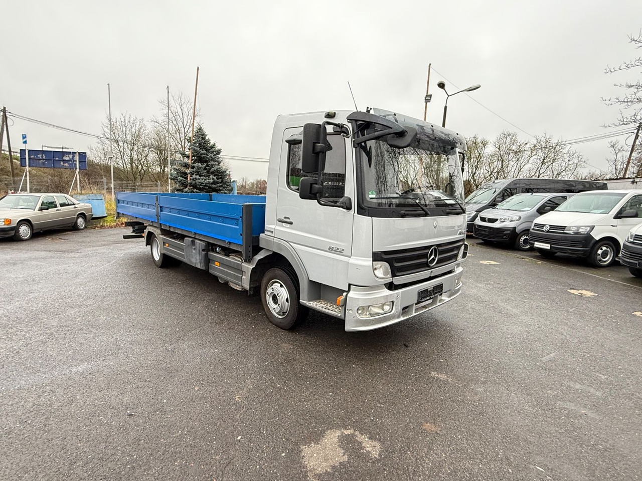 Mercedes-Benz Atego 822 L Klima, Tempomat - شاحنات مسطحة: صور 2 Mercedes-Benz Atego 822 L Klima, Tempomat - شاحنات مسطحة: صور 2