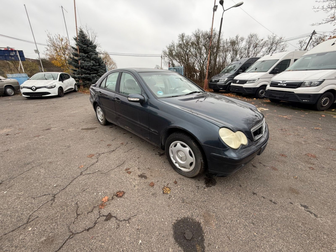 Mercedes-Benz C 180 T CLASSIC - سيارة: صور 2 Mercedes-Benz C 180 T CLASSIC - سيارة: صور 2