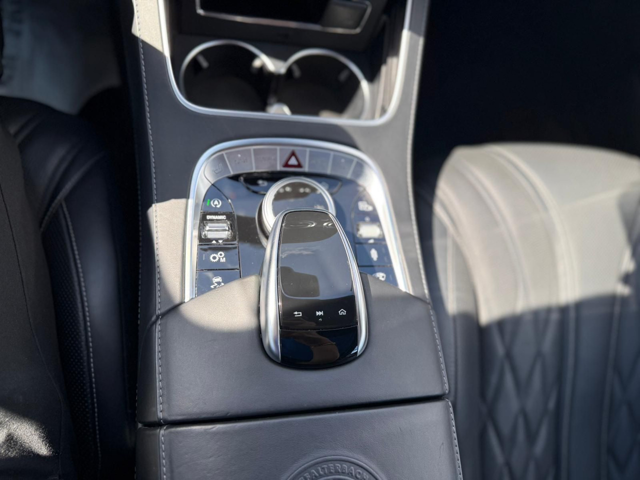 كوبيه Mercedes-Benz S 63 AMG S -Klasse Coupe S 63 AMG 4Matic+: صور 10