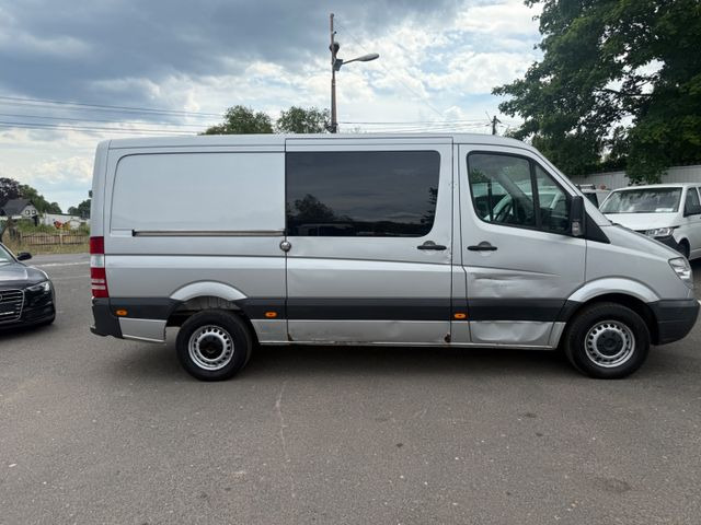 Mercedes-Benz Sprinter II Kasten 219 CDI Automatik - فان المدمجة: صور 4 Mercedes-Benz Sprinter II Kasten 219 CDI Automatik - فان المدمجة: صور 4