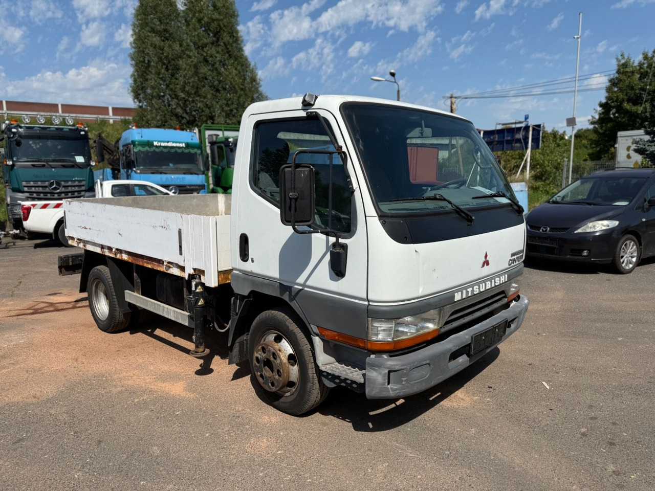 Mitsubishi Intercooler Canter - قلاب صغير: صور 2 Mitsubishi Intercooler Canter - قلاب صغير: صور 2