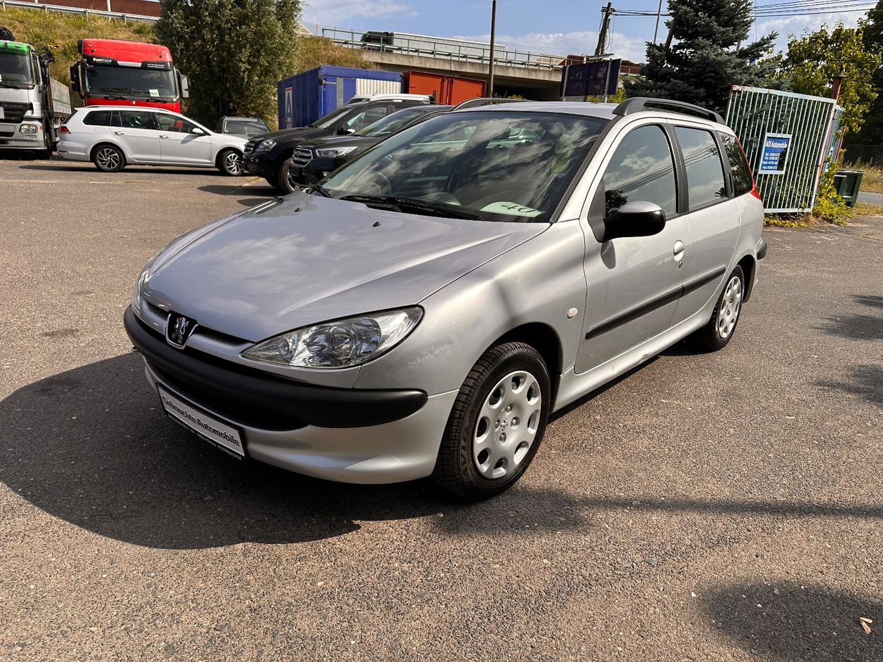 Peugeot 206 SW Grand Filou Cool - سيارة: صور 3 Peugeot 206 SW Grand Filou Cool - سيارة: صور 3