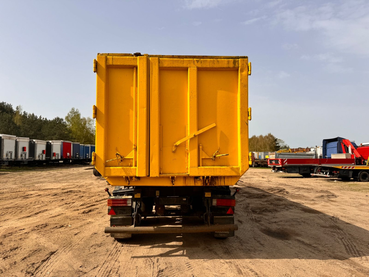Schmitz Cargobull SKI 24-10,5 45 cmb3 - قلابة نصف مقطورة: صور 4 Schmitz Cargobull SKI 24-10,5 45 cmb3 - قلابة نصف مقطورة: صور 4