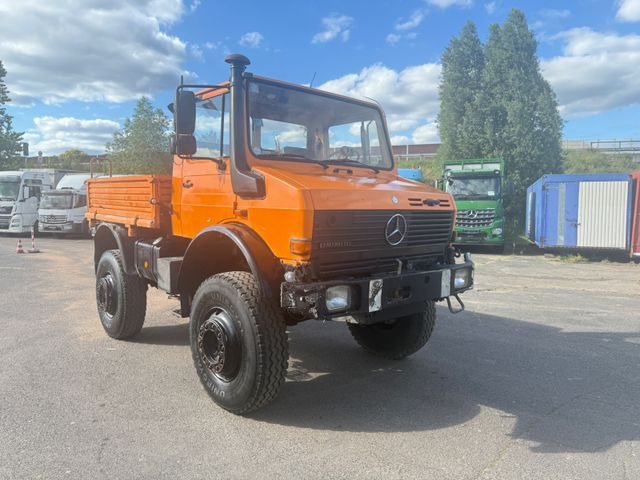 Unimog 2100 4x4 - شاحنات مسطحة: صور 1 Unimog 2100 4x4 - شاحنات مسطحة: صور 1