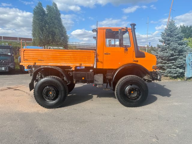 Unimog 2100 4x4 - شاحنات مسطحة: صور 5 Unimog 2100 4x4 - شاحنات مسطحة: صور 5
