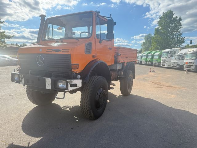 Unimog 2100 4x4 - شاحنات مسطحة: صور 3 Unimog 2100 4x4 - شاحنات مسطحة: صور 3