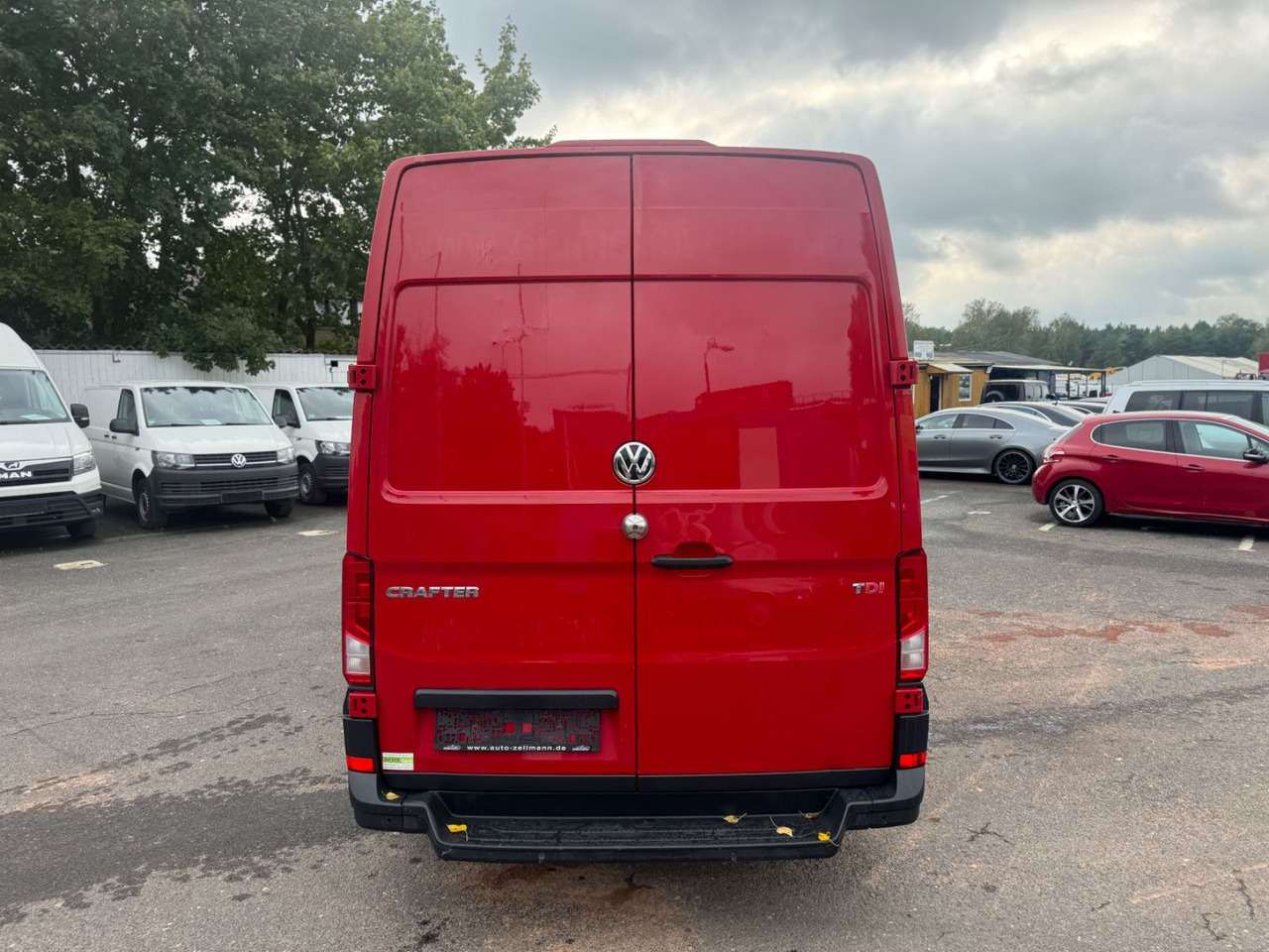 Volkswagen Crafter Kasten Kasten 35 lang Hochdach FWD - فان: صور 5 Volkswagen Crafter Kasten Kasten 35 lang Hochdach FWD - فان: صور 5