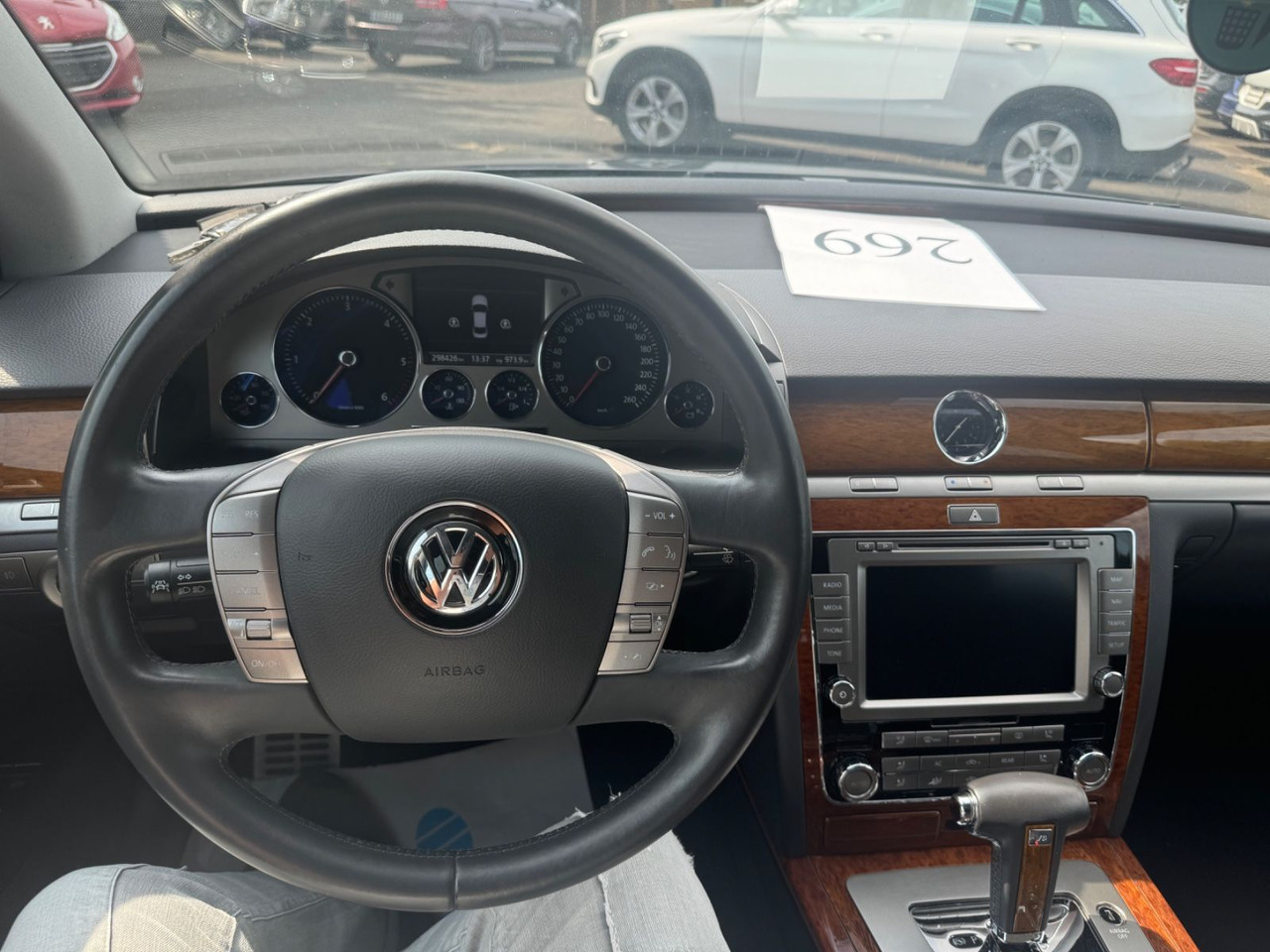 سيدان Volkswagen Phaeton V6 TDI 5-Sitzer 4Motion 3.0 TDI: صور 11