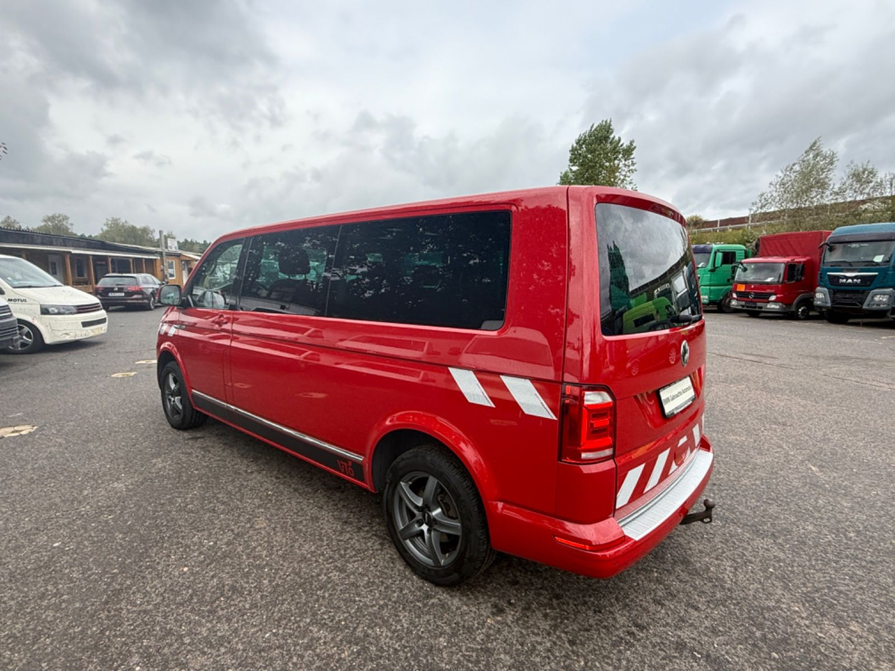 Volkswagen T6 Transporter Bus Multivan Comfortline lang - فان المدمجة: صور 5 Volkswagen T6 Transporter Bus Multivan Comfortline lang - فان المدمجة: صور 5
