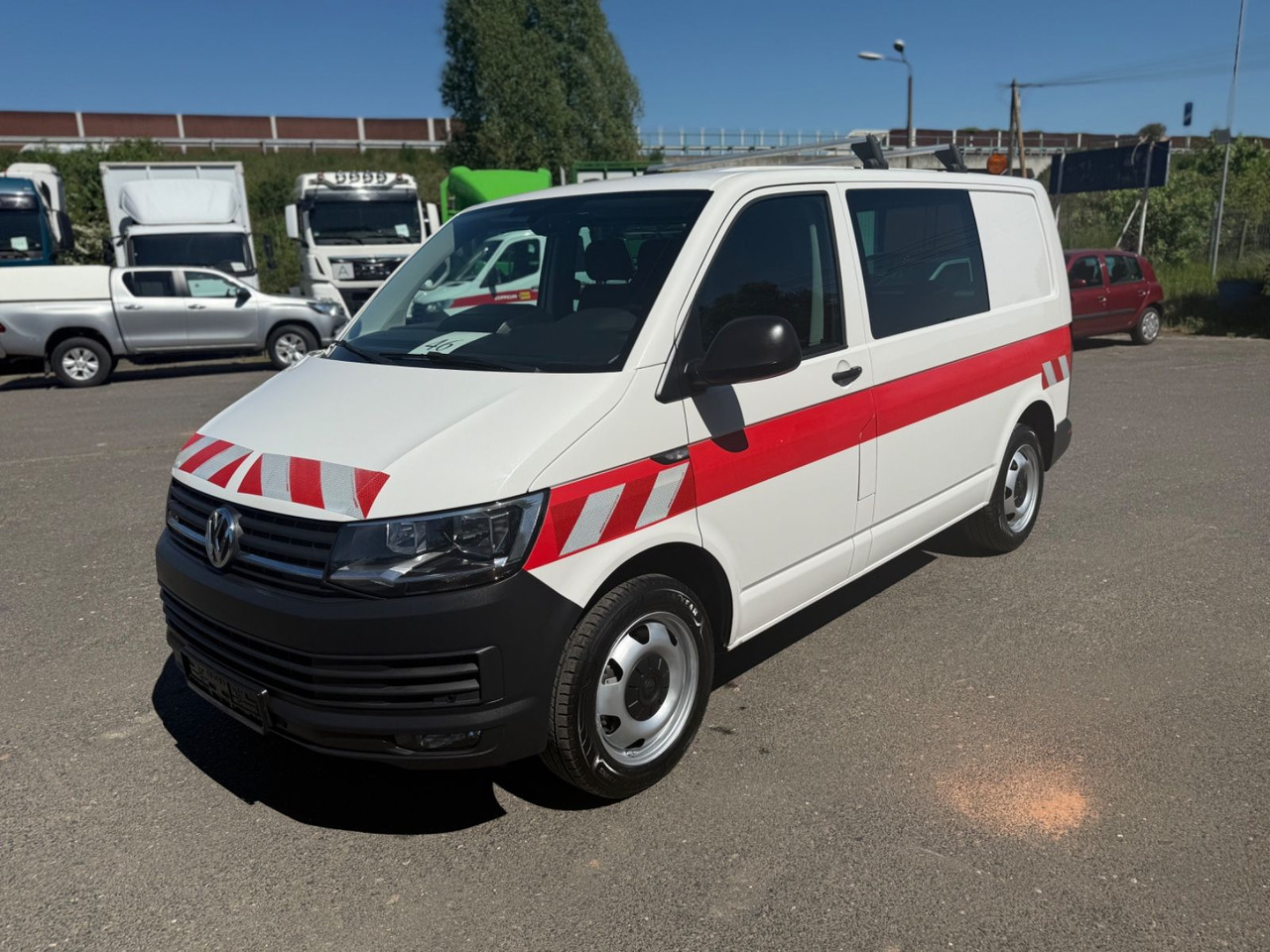Volkswagen T6 Transporter Kasten-mixto 4x4 - فان المدمجة: صور 3 Volkswagen T6 Transporter Kasten-mixto 4x4 - فان المدمجة: صور 3